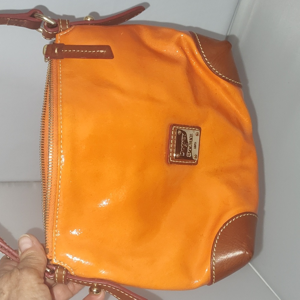 Dooney & Bourke Small Patent Bag- Orange 🧡
